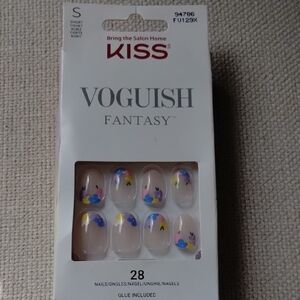 KISS Vogish Fantasy Nail Set with Blue and Yellow Accents